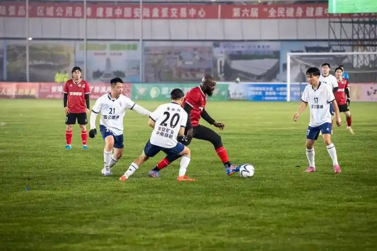 亚冠联赛：浦和红钻 VS 全北现代